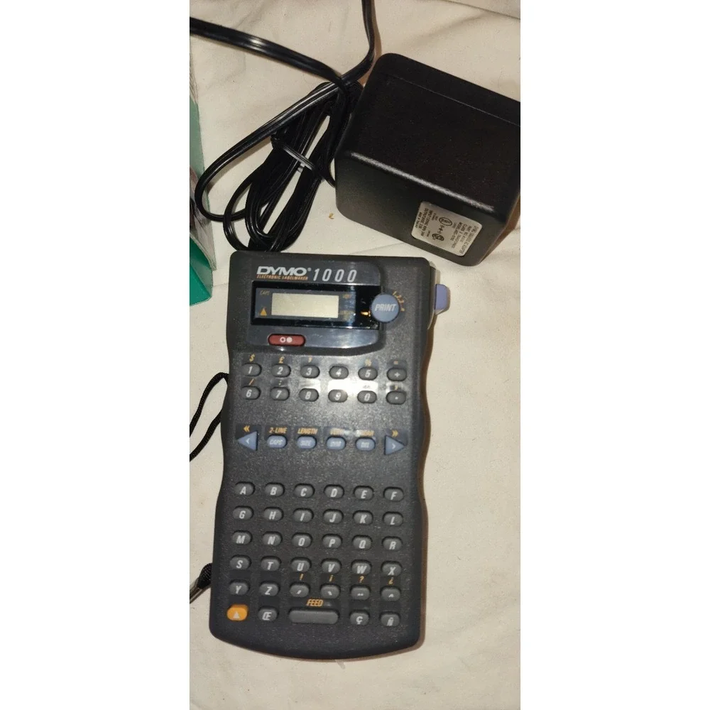 Dymo 1000 Electronic Label Maker with Manual Charger 3 Tapes